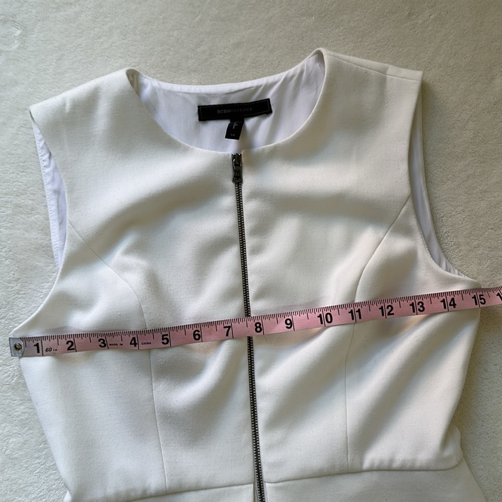 BCBGMAXAZRIA Womens Abrielle Sleeveless Peplum Top in White XS - Picture 11 of 13